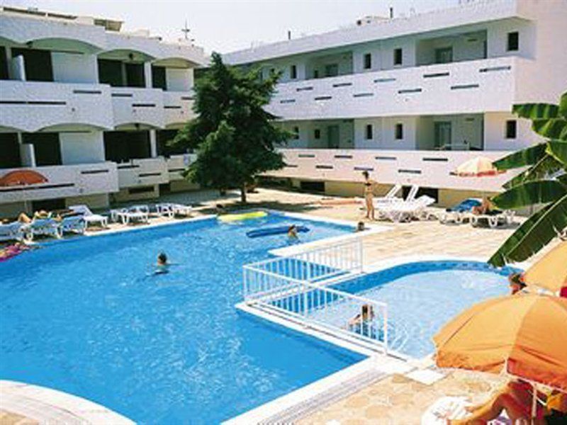 Frosini Hotel Lambi  Ngoại thất bức ảnh